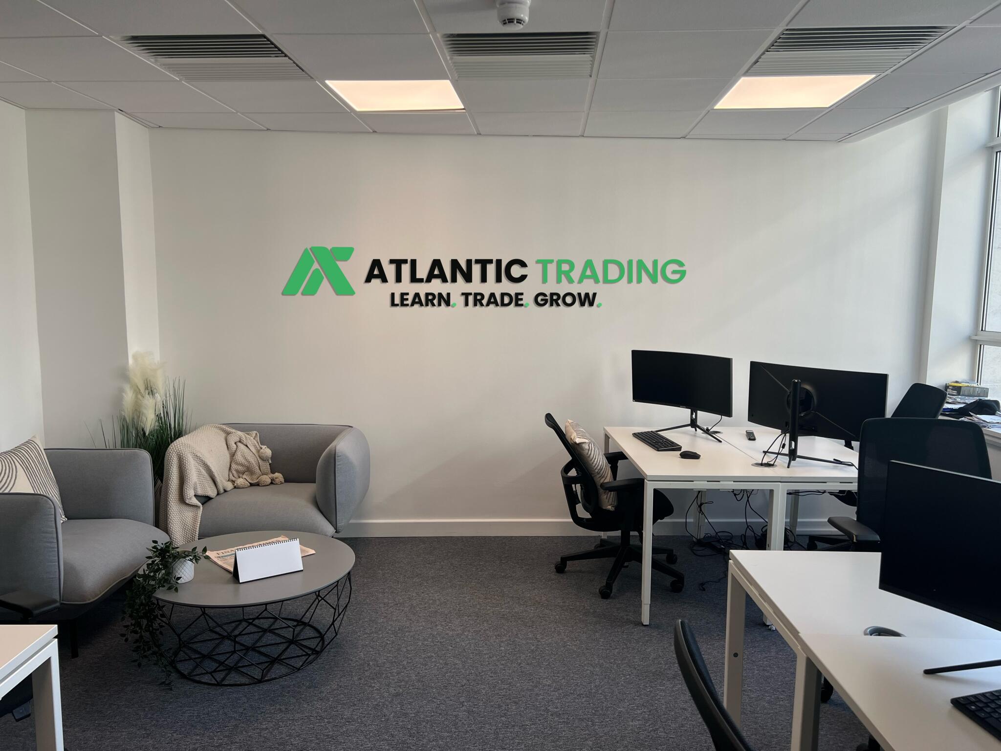 Discovery splash banner for Atlantic Trading Discord server